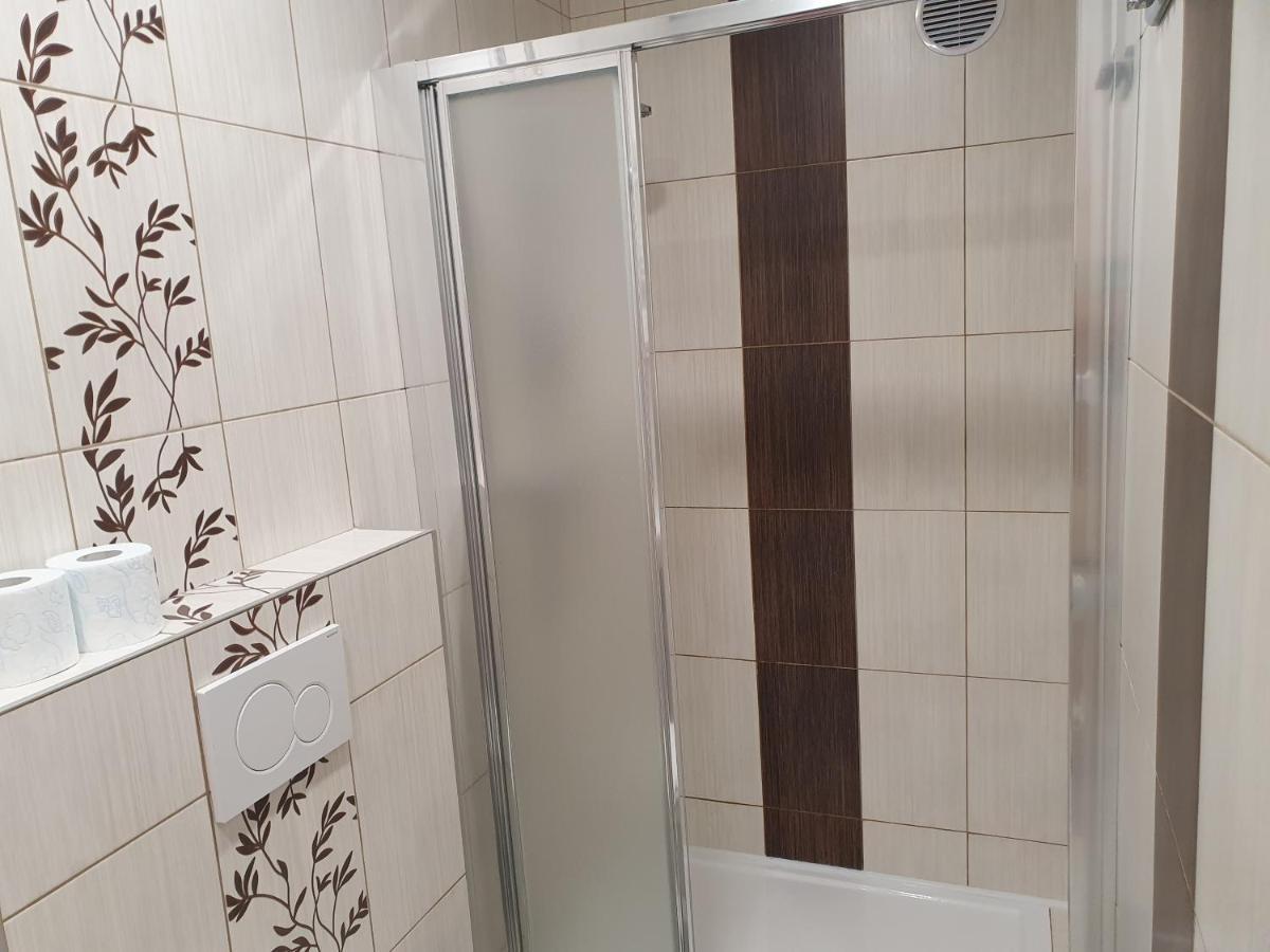 Pension Zeleny Strom Mikulov Buitenkant foto