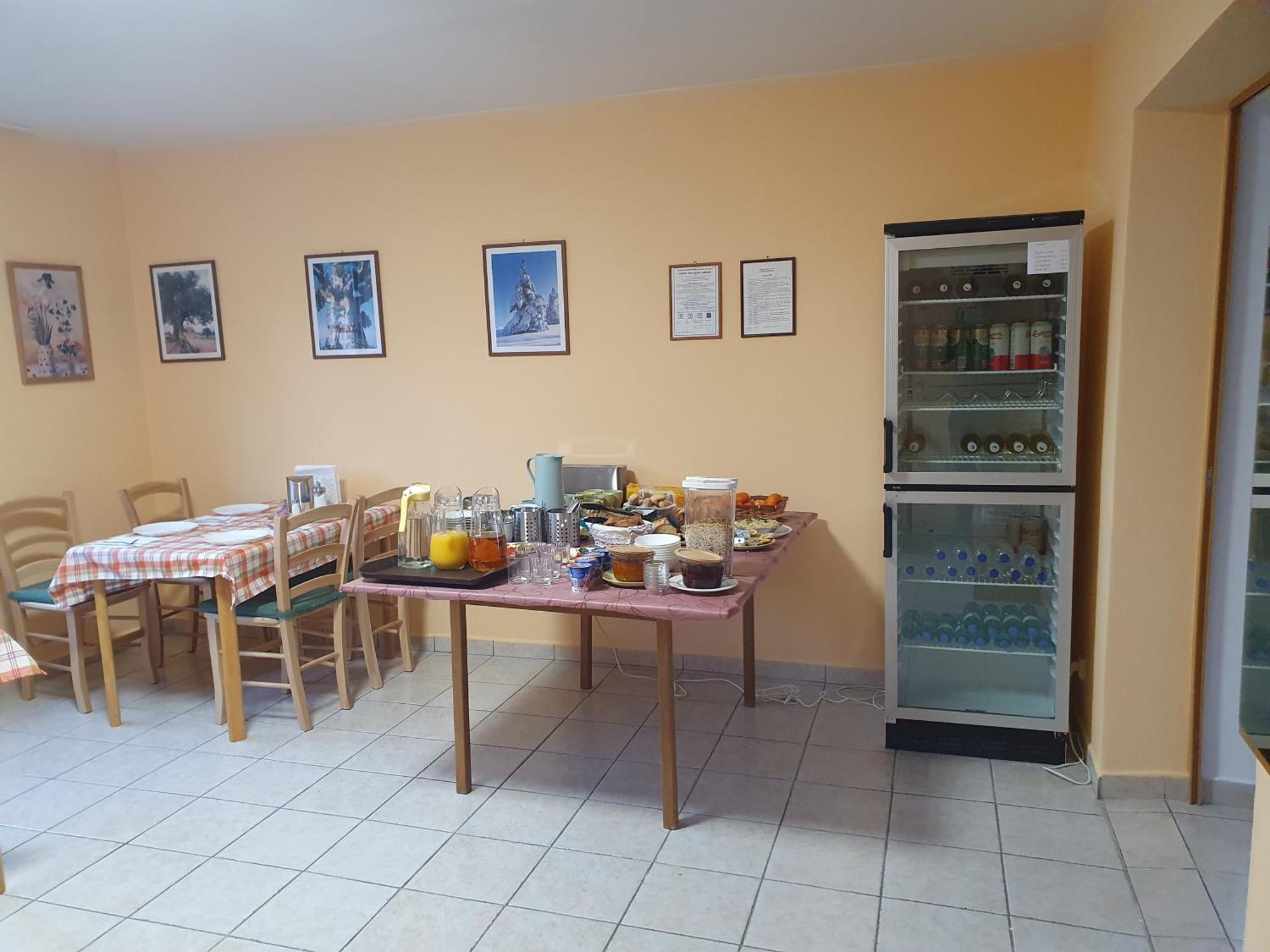Pension Zeleny Strom Mikulov Buitenkant foto